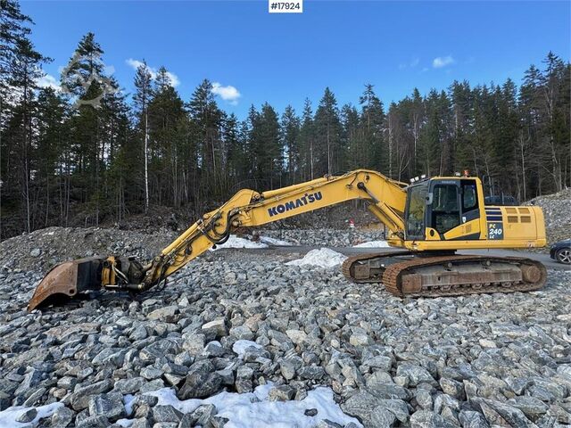 Máy xúc bánh xích Komatsu PC240LC-10 crawler excavator w/ sanding bucket and