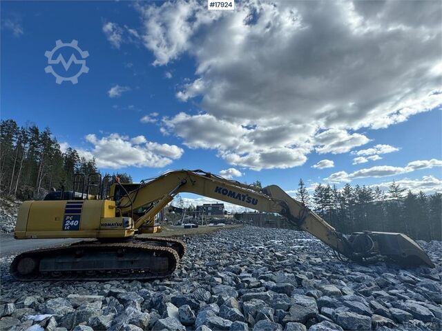 Máy xúc bánh xích Komatsu PC240LC-10 crawler excavator w/ sanding bucket and