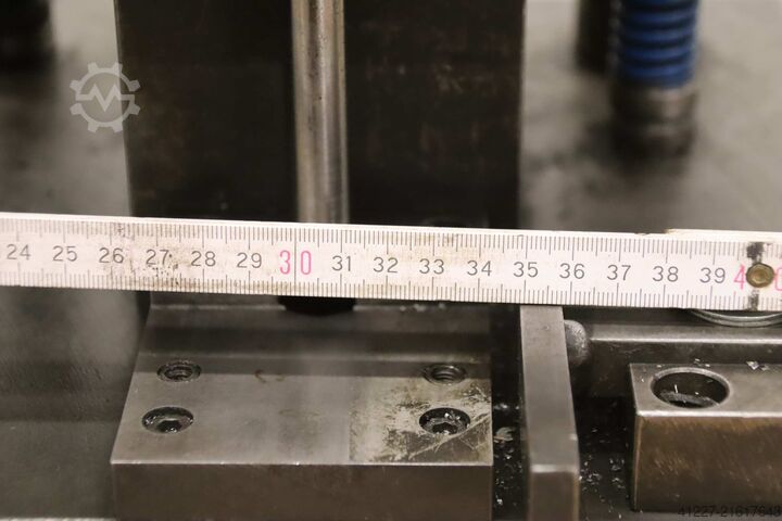 Dvostubni alat za probijanje unbekannt 535/350/H267 mm  Hub 12 mm