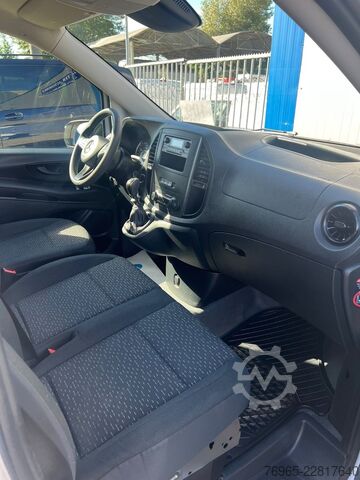 Pallbíll MERCEDES-BENZ Vito 110 LANG 6G KLIMA TEMPOMAT 3-SITZE SCHRÄNKE