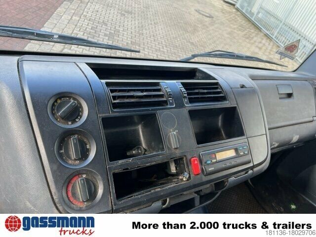 Pick-up furgon Mercedes-Benz Atego 818 4x2
