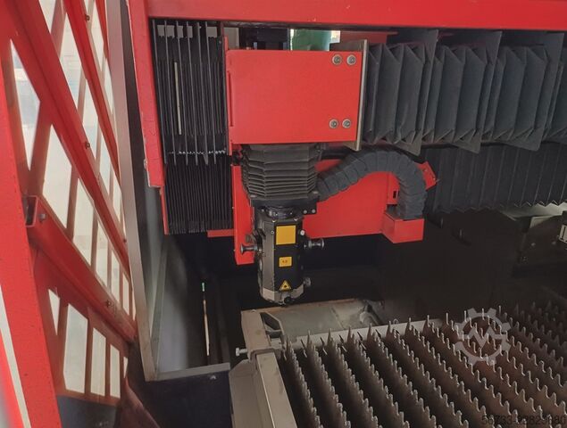レーザー切断機 BYSTRONIC ByVention 3015