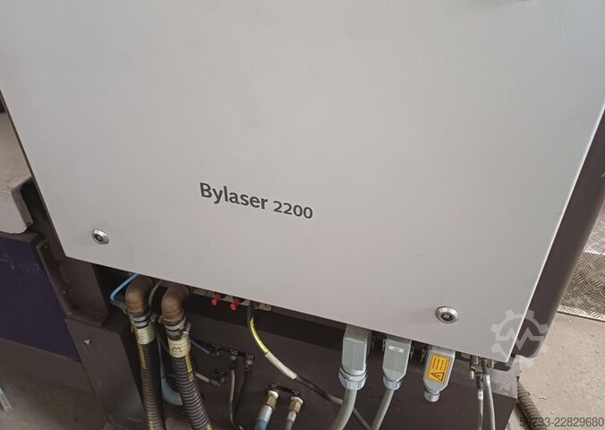 レーザー切断機 BYSTRONIC ByVention 3015