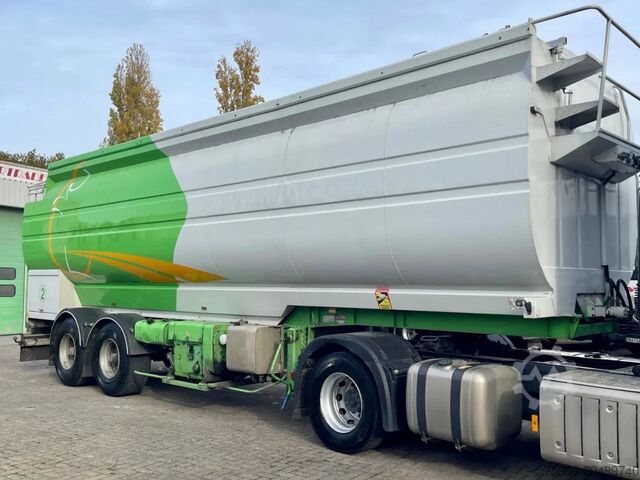 Silo Leveques TSCI, AUGER, HATZ diesel? 7 COMPARTMENTS. Grea...