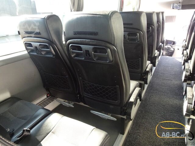 Bus pariwisata SCANIA Higer Touring HD 51 Sitze EURO 6