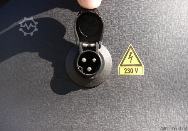 Refrigerator body van VW CRAFTER 35 kpit FRISCHDIENST230V