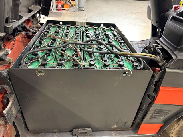 2011年保养 + UVV检查至2027年9月 Linde E25L