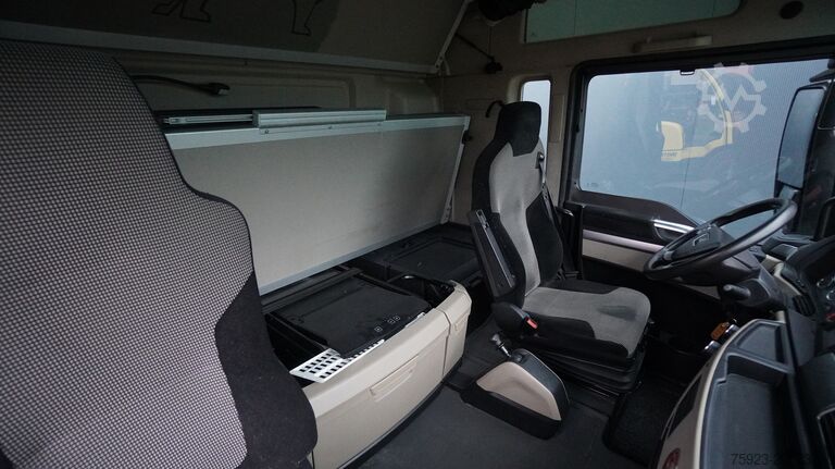 Volumen SCM MAN TGX 18.500 XXL MEGA 752.000KM