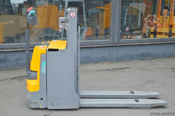 Palet istifleyici Jungheinrich EJD 118