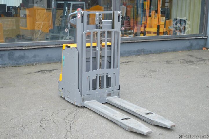 Palet istifleyici Jungheinrich EJD 118