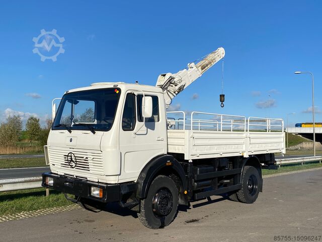 MercedesBenz 1017 4x4 truck with crane Atlas
