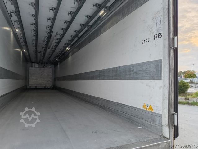 冷蔵セミトレーラー SCHMITZ CARGOBULL SKO24/L-13.4 FP 60- THERMO KING-Rohrbahnen