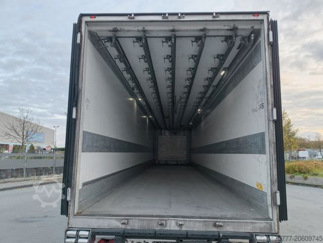 冷蔵セミトレーラー SCHMITZ CARGOBULL SKO24/L-13.4 FP 60- THERMO KING-Rohrbahnen