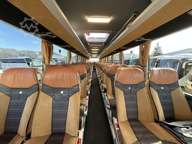 รถโค้ชโดยสาร Mercedes-Benz Tourismo 16 RHD