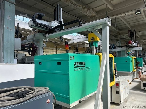 Mașină de turnat prin injecție Arburg 520S 1600-290/100