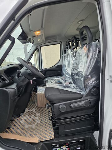 三边翻斗车 Iveco Daily 35