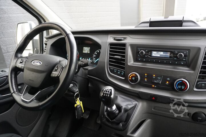 Delivery van Ford Transit Custom 2.0 TDCI 130PK L2 EURO 6 - Airco...