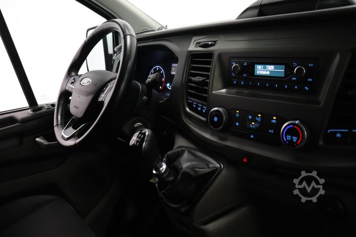 Delivery van Ford Transit Custom 2.0 TDCI 130PK L2 EURO 6 - Airco...