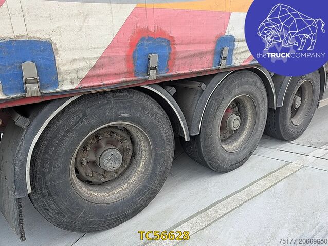 Rennandi presenningar Fruehauf 