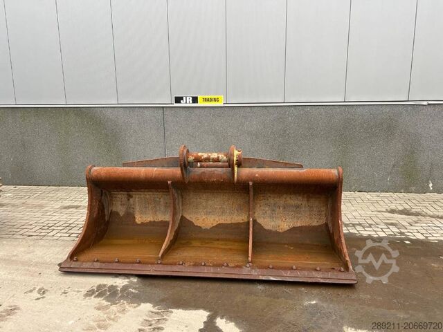 Xẻng Volvo EC 480 E L coupler + bucket