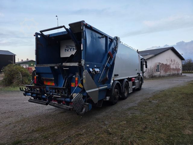 Çöp kamyonu MERCEDES-BENZ 2635 NTM 2 Kammern 12,6+6,2 cbm, Klima