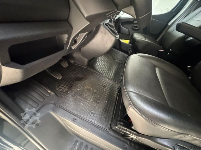 Furgão fechado RENAULT Master Tiefrahmenkoffer mit Rampe *Kamera*