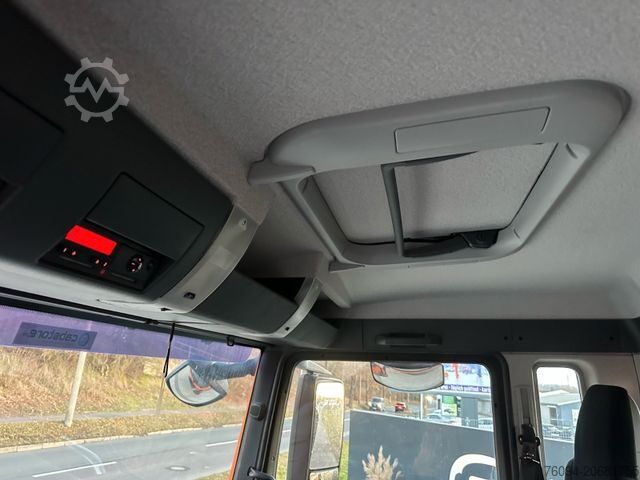 Truk bak dump tiga sisi MAN TGS 18.320 4x4 Kipper KRAN 21m FUNK Winterdienst