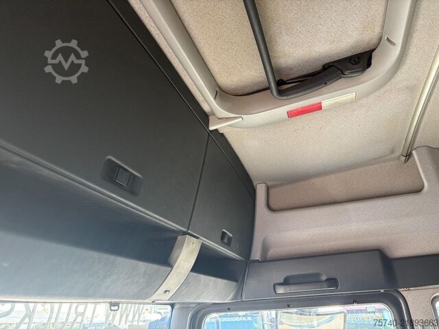 Beg pakaian MAN TGS 18.360 + ISOLATION FABRIC INCL ENGINE + BDF...