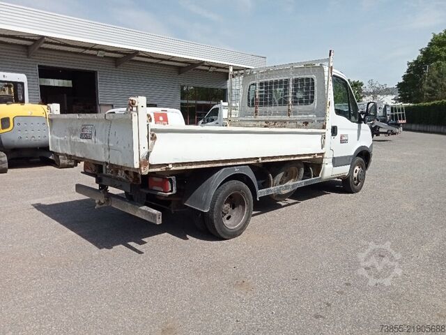 Xe thương mại - xe ben Iveco 35C11