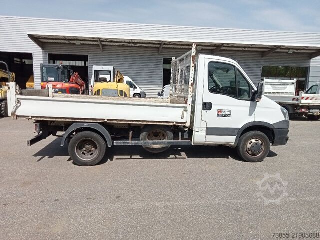 Xe thương mại - xe ben Iveco 35C11