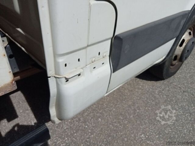 Xe thương mại - xe ben Iveco 35C11