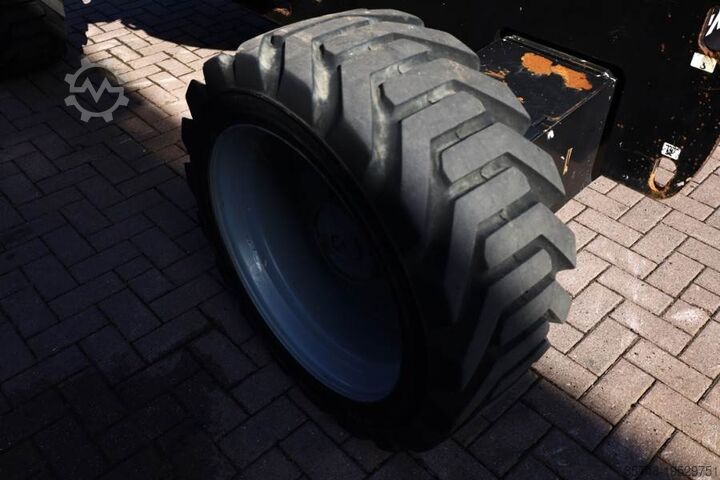 Gelenkteleskoparbeitsbühne Genie Z62/40 Diesel, 4x4 Drive, 20.9 m Working Height, 1