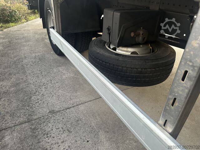 Izotermický chladírenský furgon Iveco ML 75