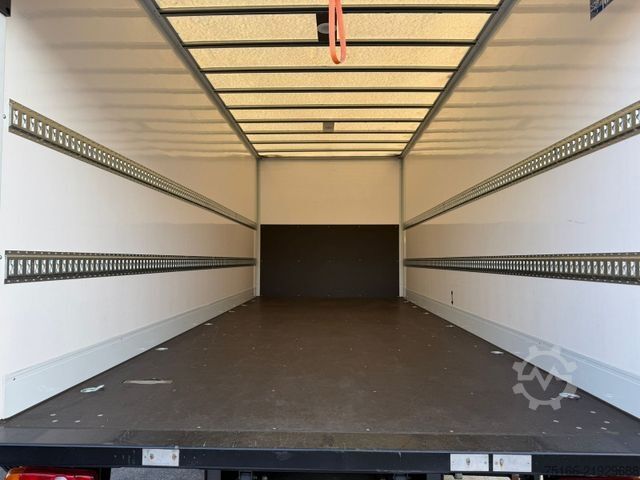 Flokkbíll FUSO FUSO 7 C 18 Koffer 6 m LBW 1 T*KLIMA*Automatik