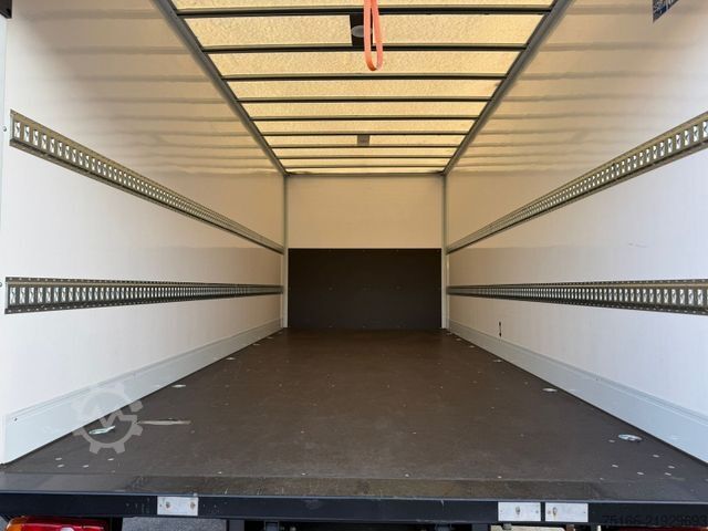 Flokkbíll FUSO FUSO 7 C 18 Koffer 6 m LBW 1 T*KLIMA*Automatik