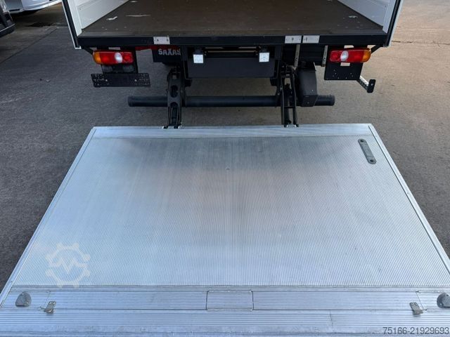 Flokkbíll FUSO FUSO 7 C 18 Koffer 6 m LBW 1 T*KLIMA*Automatik