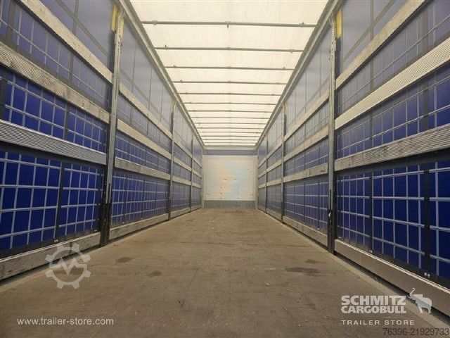 Auflieger mit Pritsche & Plane Schmitz Cargobull Semitrailer Curtainsider Standard
