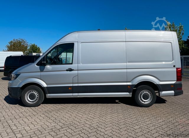Furgoneta de caja alta VOLKSWAGEN Crafter 35 KA/ L2H2/ 103kw/ AC/ PDC/ CargoPaket