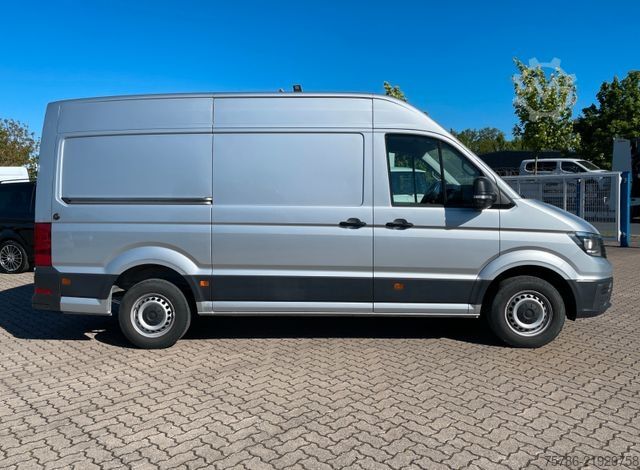 Furgoneta de caja alta VOLKSWAGEN Crafter 35 KA/ L2H2/ 103kw/ AC/ PDC/ CargoPaket