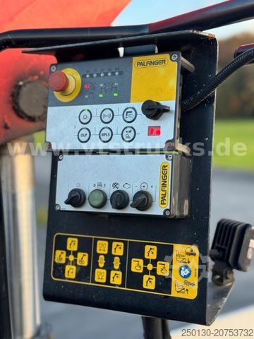 Nákladné auto s plochou korbou a plachtou MERCEDES-BENZ Actros 2545 MP5 6x2 Palfinger 23.001 Tec3