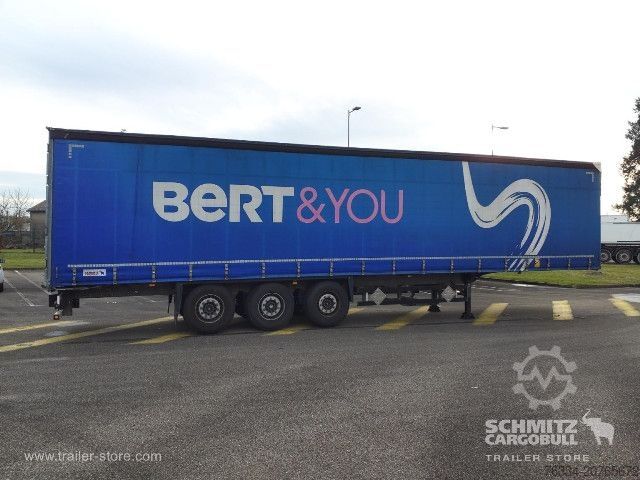 Treler separa terbuka dengan kanvas Schmitz Cargobull Semitrailer Curtainsider Standard