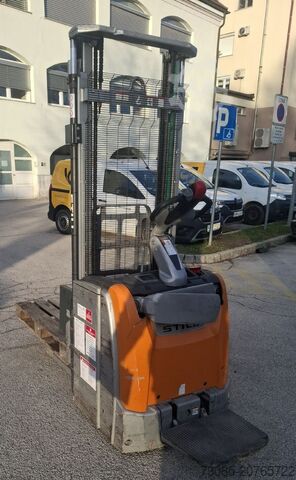 Stand-on stacker Still EXV-SF 14