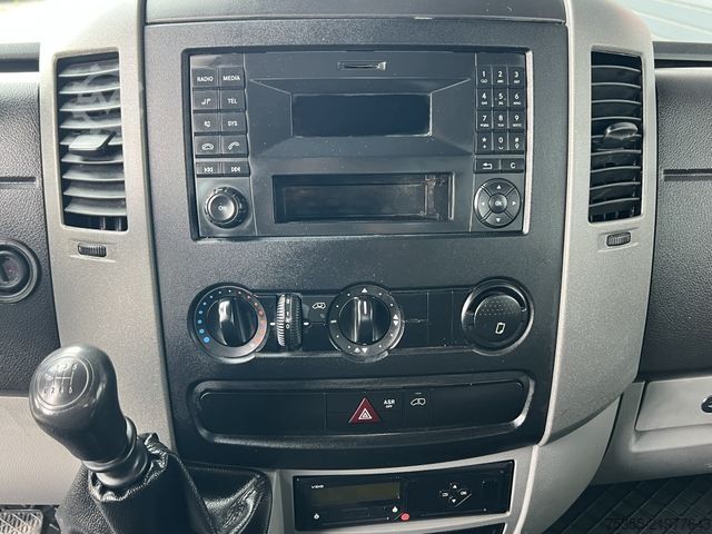 Furgoneta pick-up MERCEDES-BENZ Sprinter 314 CDI DOKA 7-Sitzer AHK Euro6 1-Hand