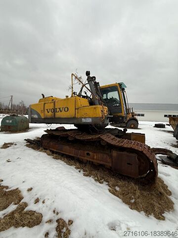 Escavadeira de esteira Volvo EC460BLC