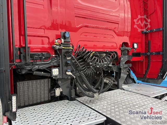標準トラクターユニット Scania R 460 A6x2/4NA RETARDER P-AIRCO PTO S2 VECTO 3