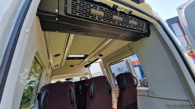 Miniautocarro IVECO Daily C35 M1 9 Sitzer sauberes Fahrzeug