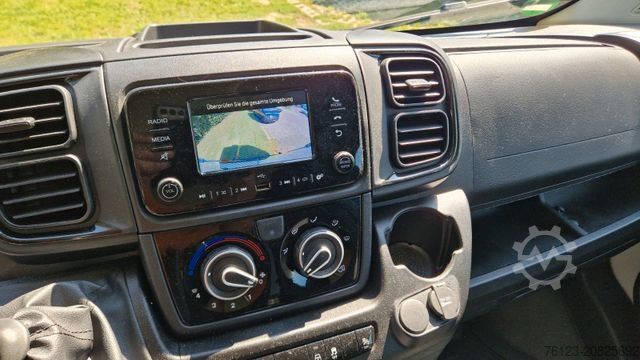 Mikroautobusas FIAT Opel Movano und Ducato Flexiboden 6 Schienen