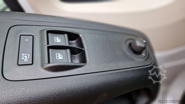 Mikroautobusas FIAT Opel Movano und Ducato Flexiboden 6 Schienen