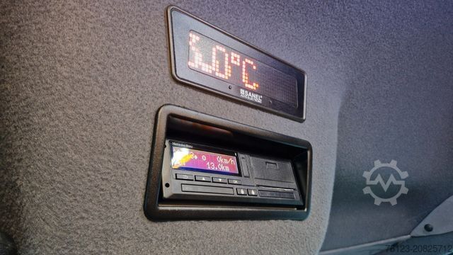 Miniautocarro MERCEDES-BENZ 519 Allrad 4 x 4 Vorlauffahrzeug GSR2