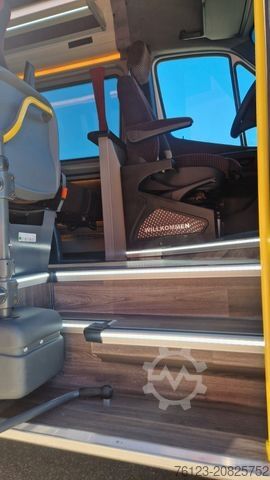 Minibus MERCEDES-BENZ 517 Lord Comfort XXL Lagerfahrzeug 23 SS